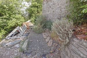 Photo 13- click for photo gallery